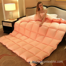 Hotelbettwäsche aus 100 % Baumwolle. Bettdecken